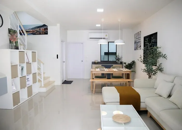 Cozy Homey Place Townhome Apartment Bangkok